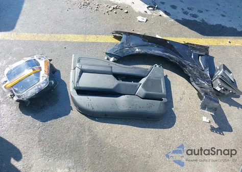 2024 Ford F-150 Xlt z USA, uszkodzony, nr VIN 1FTEW3KP9RKF17766